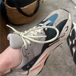 Adidas Yeezy Boost 700 Wave Runner Size Men's 5